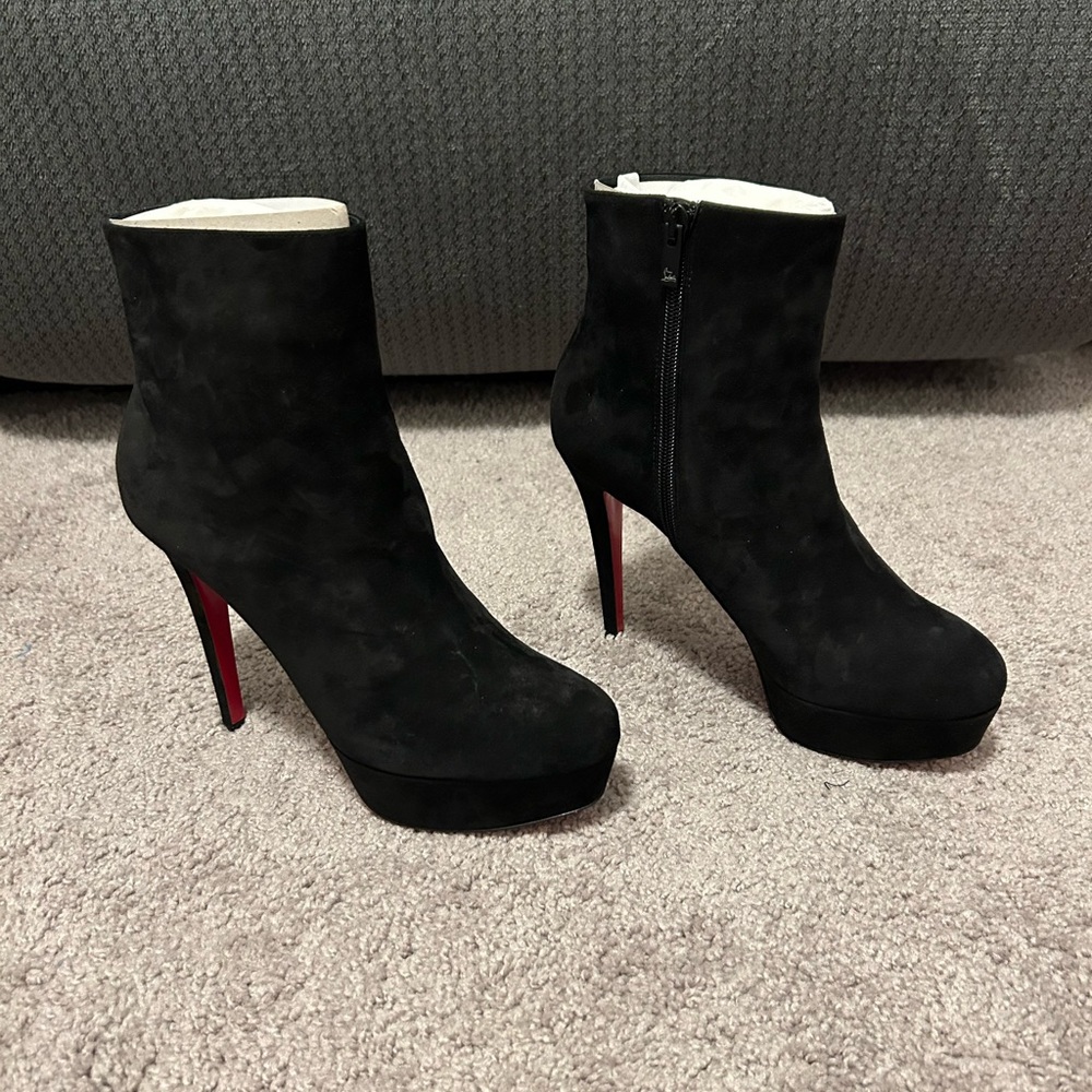 Christian Louboutin Bianca Booty brand new in the box 9.5
